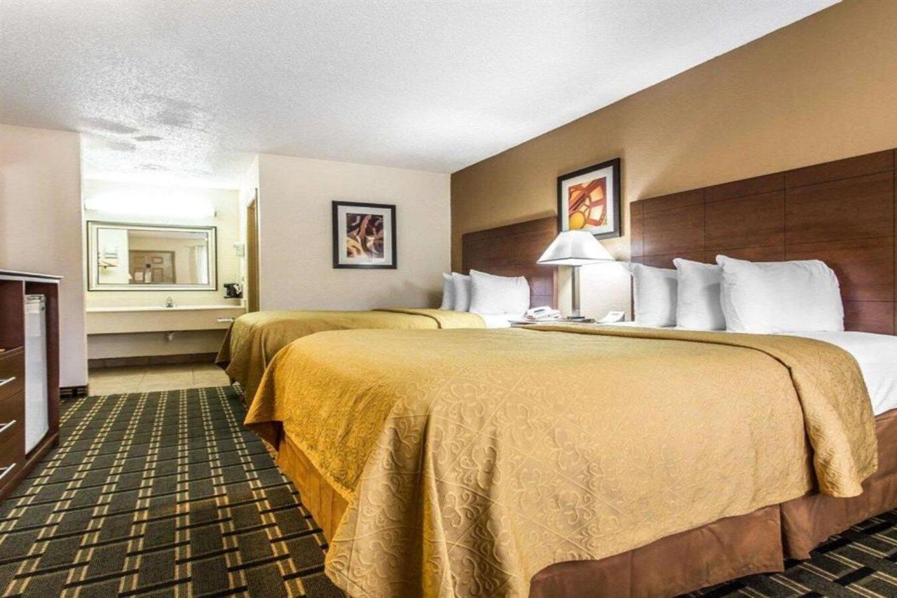Quality Inn & Suites Morrow Atlanta South Exterior photo
