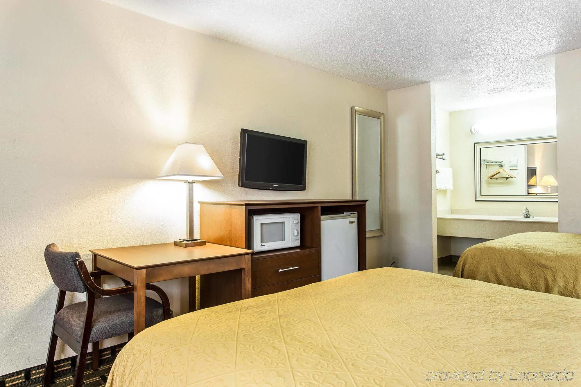 Quality Inn & Suites Morrow Atlanta South Exterior photo