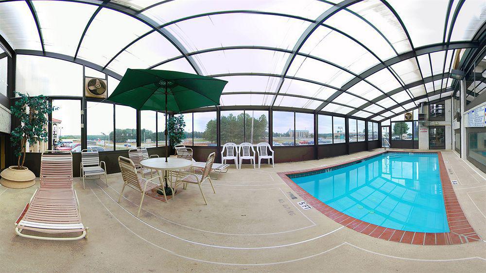 Quality Inn & Suites Morrow Atlanta South Exterior photo
